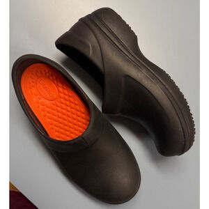 Crocs Neria Pro II LiteRide Work Clogs Womens 6 Slip Resistant